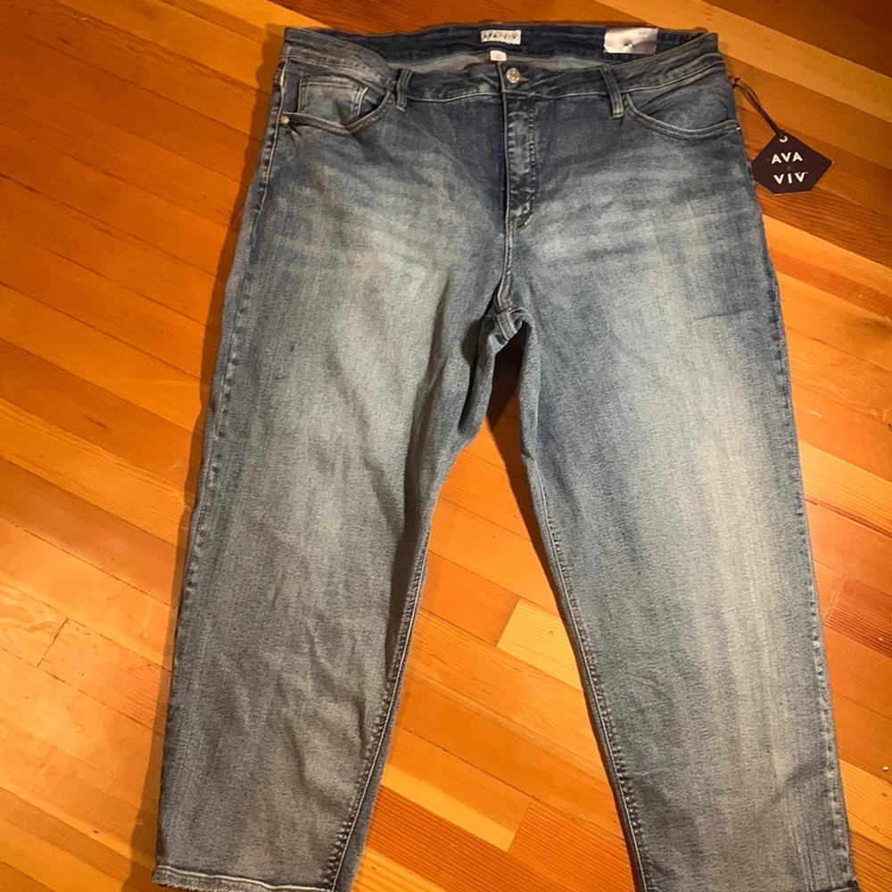 NWT 22W high rise slim, straight crop jeans